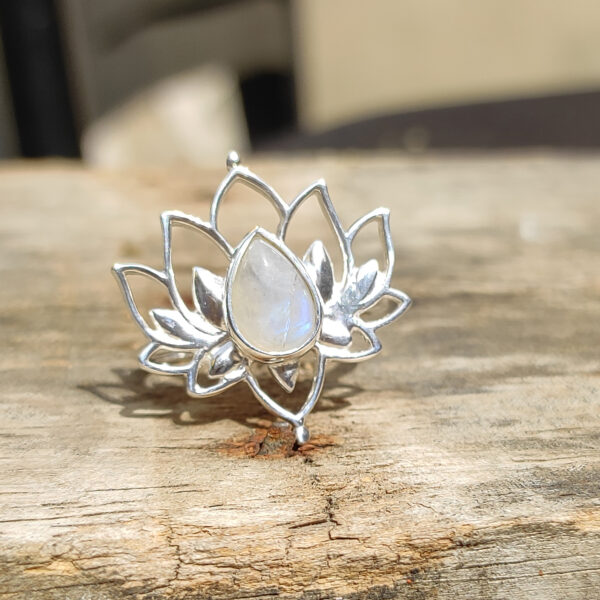 Lotus Silver Rainbow Moonstone Ring SHR46