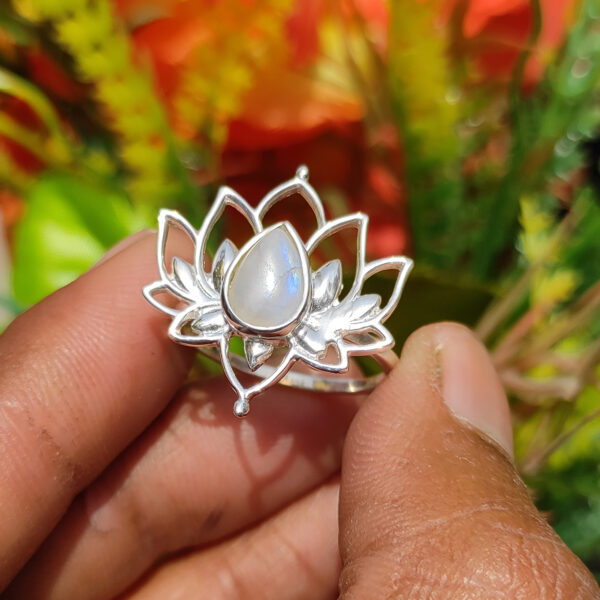 Lotus Silver Rainbow Moonstone Ring SHR46 - Image 3